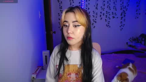 Snapshot of sunset_pienk chatting on December 2024 01:36:01 AM Sunset online show from December 2024 01:36:01 AM