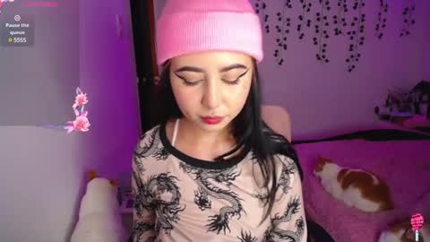 Snapshot of sunset_pienk chatting on December 2024 03:32:01 AM Sunset online show from December 2024 03:32:01 AM