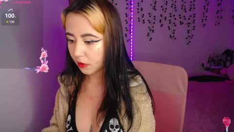 Snapshot of sunset_pienk chatting on December 2024 02:12:02 AM Sunset online show from December 2024 02:12:02 AM