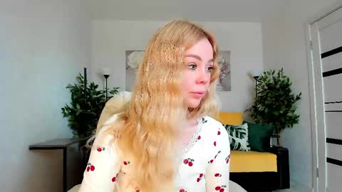 Jenn online show from April 2026 02:58:01 AM