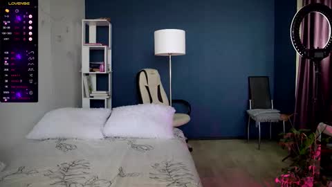 ANNApvt open full info in bio online show from December 2025 11:59:02 AM