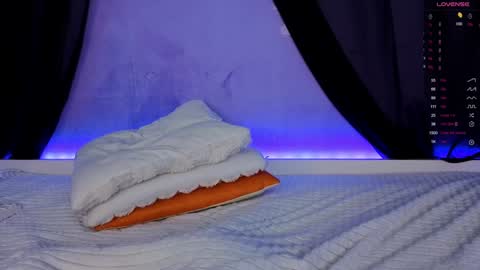 Snapshot of superbdolls chatting on November 2025 05:13:02 AM Milana Scarlett online show from November 2025 05:13:02 AM