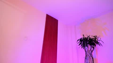 llllSupra llll online show from November 2025 06:42:02 PM