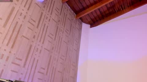 Snapshot of suprasexyjohn chatting on May 2026 07:00:02 PM llllSupra llll online show from May 2026 07:00:02 PM