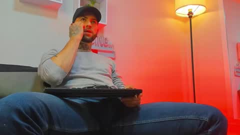 Snapshot of supreme_alpha_ chatting on November 2025 03:23:01 AM supreme_alpha_ online show from November 2025 03:23:01 AM