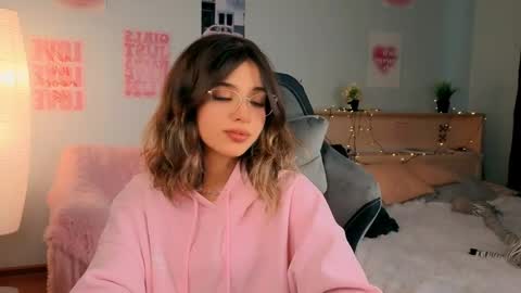 Sara online show from April 2026 01:25:02 PM