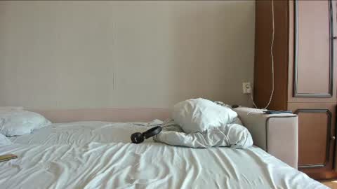surfsexcouple online show from June 2026 06:45:02 AM