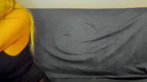 Snapshot of surikiss chatting on October 2025 01:17:02 AM surikiss online show from October 2025 01:17:02 AM