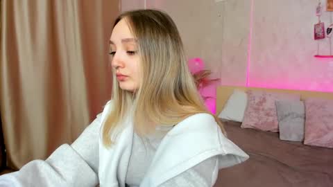 Annie online show from February 2025 12:59:01 AM