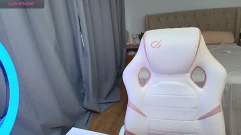 Snapshot of susan_backer chatting on July 2026 11:49:01 AM Susan online show from July 2026 11:49:01 AM