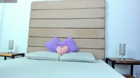 Susan online show from November 2025 09:36:01 PM