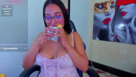 susan online show from November 2025 08:19:02 PM