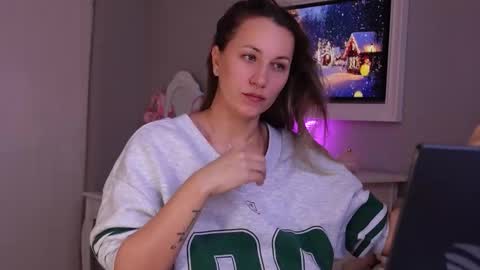 SusanJewel online show from December 2025 07:39:01 AM