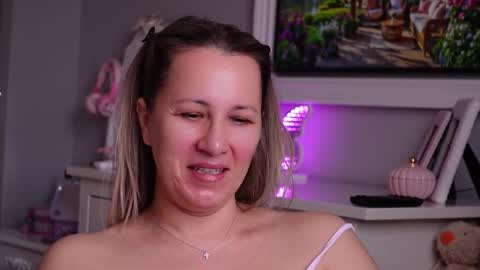 SusanJewel online show from February 2026 07:40:01 AM