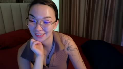 Snapshot of susannjohnson chatting on May 2026 10:50:03 PM susannjohnson online show from May 2026 10:50:03 PM
