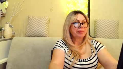 SusiexNoreen online show from March 2026 02:12:02 PM