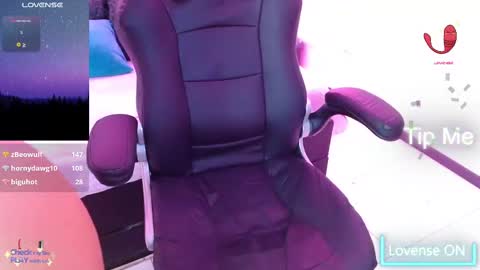 Snapshot of sussan_love01 chatting on March 2025 09:40:02 PM Susan online show from March 2025 09:40:02 PM