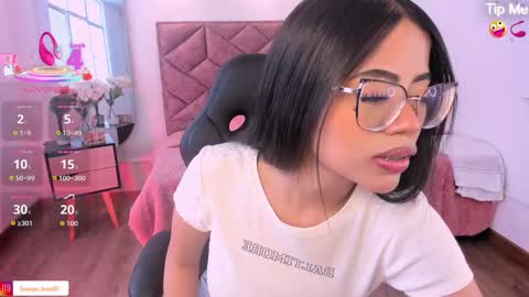 Snapshot of sussan_love01 chatting on September 2025 02:00:01 PM Susan online show from September 2025 02:00:01 PM