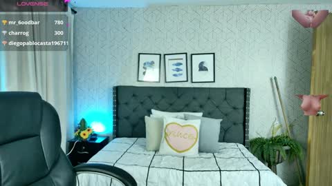 Snapshot of sussy__stone chatting on December 2024 09:58:02 PM online show from December 2024 09:58:02 PM