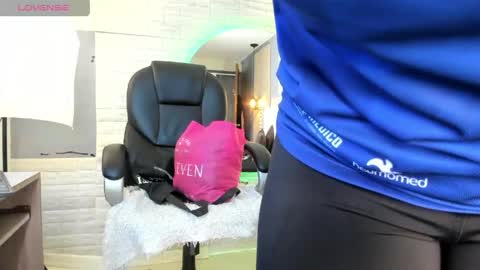   online show from April 2026 12:15:01 PM