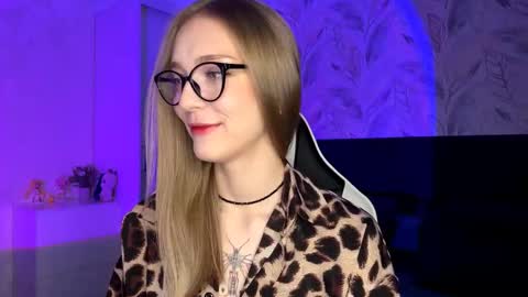 Jessica online show from November 2025 04:51:02 PM