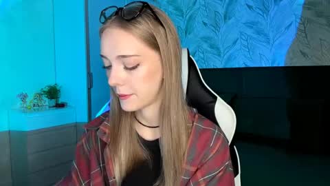 Jessica online show from November 2025 05:34:01 PM