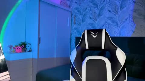 Jessica online show from November 2025 05:24:01 PM