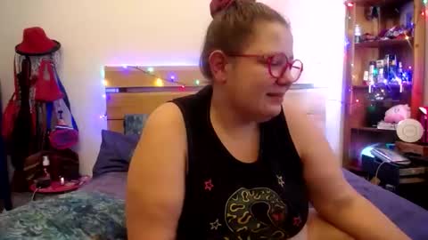 suzie stardust online show from February 2026 11:53:02 PM