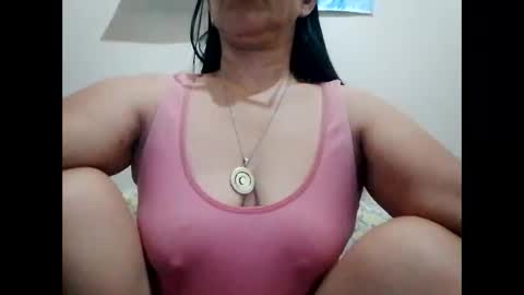 suzzie_hot online show from February 2025 05:26:01 PM