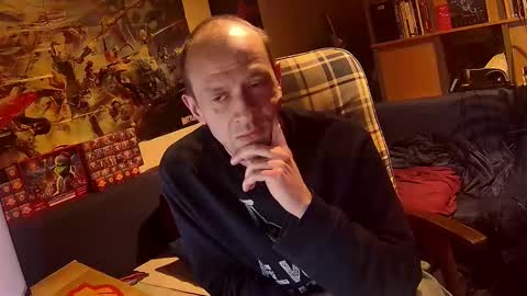 svenerd______ online show from February 2026 10:24:01 PM