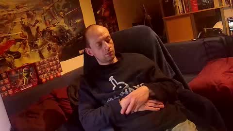 svenerd______ online show from February 2026 10:28:01 PM