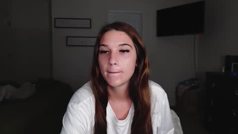 Snapshot of svtf2323 chatting on October 2025 10:08:01 PM SV online show from October 2025 10:08:01 PM