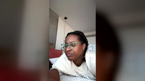 Snapshot of sweer_oshun chatting on June 2026 11:26:01 PM Evangeline online show from June 2026 11:26:01 PM