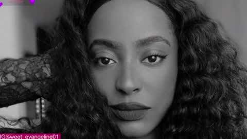 Snapshot of sweer_oshun chatting on July 2026 04:00:02 PM Evangeline online show from July 2026 04:00:02 PM