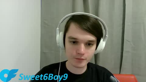 Snapshot of sweet6boy9 chatting on April 2026 07:15:01 PM Sweet boy online show from April 2026 07:15:01 PM