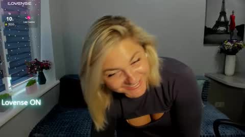 Snapshot of sweet___margaret chatting on September 2025 01:45:01 PM Margaret online show from September 2025 01:45:01 PM