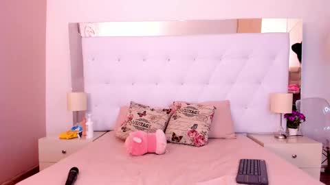 Abby online show from October 2025 07:44:02 PM