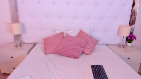 Abby online show from November 2025 02:34:01 AM