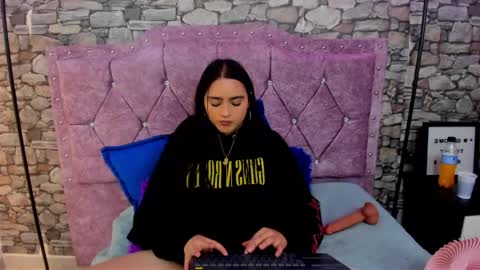 Snapshot of sweet__cherry1 chatting on May 2026 07:07:02 PM sweet__cherry1 online show from May 2026 07:07:02 PM