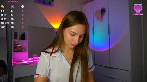 Snapshot of sweet__kitty__11 chatting on September 2025 03:11:02 PM kitty online show from September 2025 03:11:02 PM