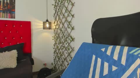 Carolina online show from September 2025 03:23:02 PM