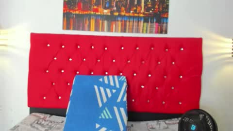 Carolina online show from October 2025 05:20:02 PM