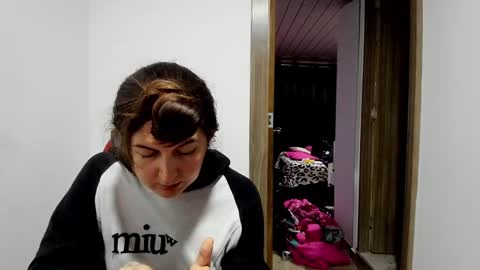 sweet__suck69bitch online show from February 2025 05:16:01 AM