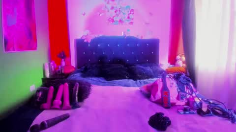 sweet_allison04 online show from February 2026 12:03:01 PM