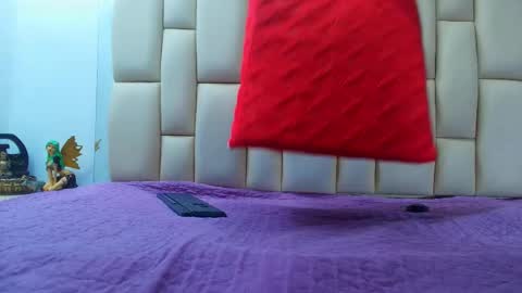 Amye  online show from March 2026 07:20:02 PM