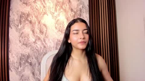 Snapshot of sweet_aura31 chatting on April 2026 07:55:01 PM Aura online show from April 2026 07:55:01 PM