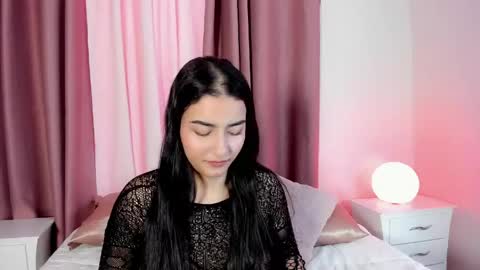 Snapshot of sweet_aura31 chatting on April 2026 08:03:01 PM Aura online show from April 2026 08:03:01 PM