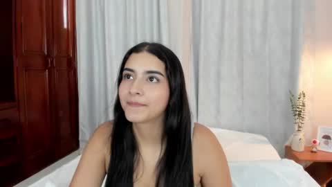 Snapshot of sweet_aura31 chatting on April 2026 07:38:02 PM Aura online show from April 2026 07:38:02 PM