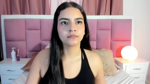 Snapshot of sweet_aura31 chatting on May 2026 08:15:01 PM Aura online show from May 2026 08:15:01 PM