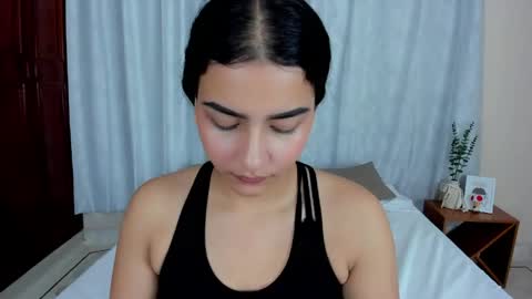 Snapshot of sweet_aura31 chatting on May 2026 08:27:01 PM Aura online show from May 2026 08:27:01 PM